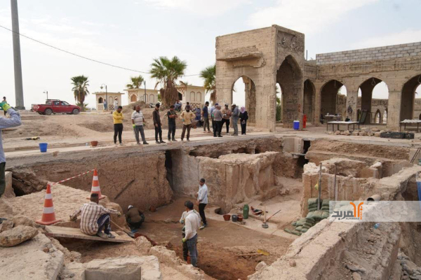 اكتشاف ثيران مجنحة وآجر مزجّج في تل النبي يونس بالموصل
