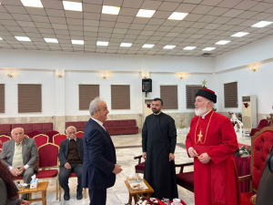 السكرتير العام يهنئ قداسة البطريرك مار اوا الثالث