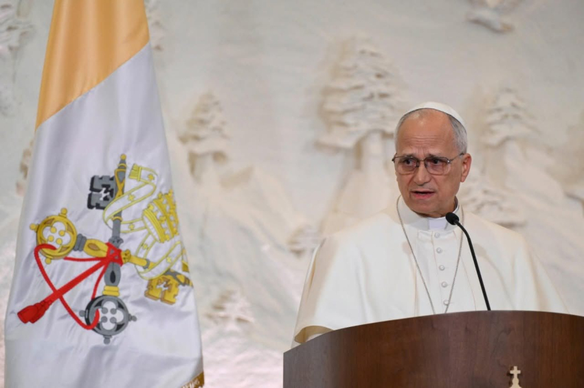 البابا لاون الرابع عشر في لبنان: رسالة رجاء وتحدٍ لصانعي السلام