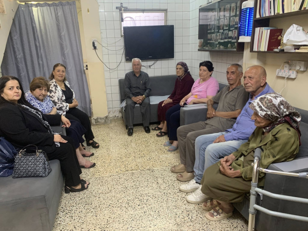 فرع اربيل لحزب بيت نهرين الديمقراطي يزور دار الرجاء للمسنين